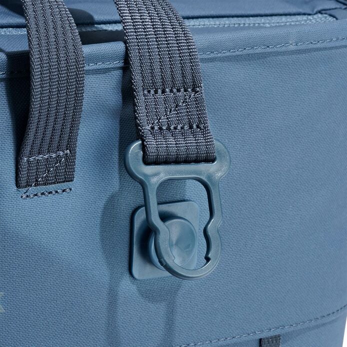 carryouttm-soft-cooler-tote-20-l-j8 250815_hydro_cooler_details_14839_2.jpg