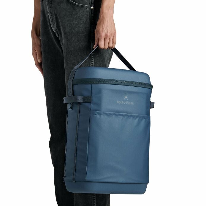 carryouttm-backpack-22-l-g2 250815_hydro_s26_hb_14597_6.jpg