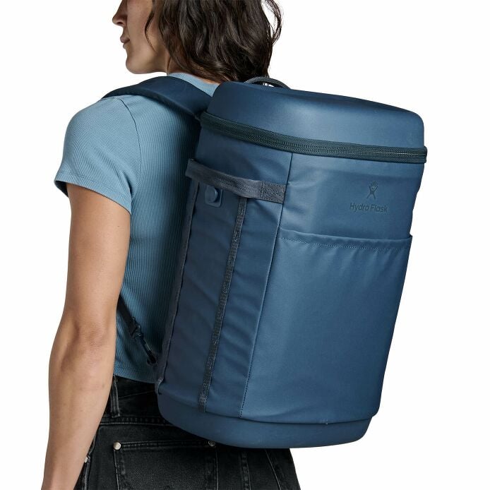 carryouttm-backpack-22-l-g2 250815_hydro_s26_hb_14605_7.jpg