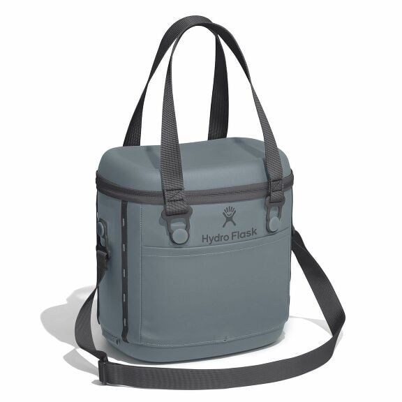 carryouttm-soft-cooler-10-l-m6 6pco043-carryout-cooler-10l-shale-gray-angled_1_1.jpg