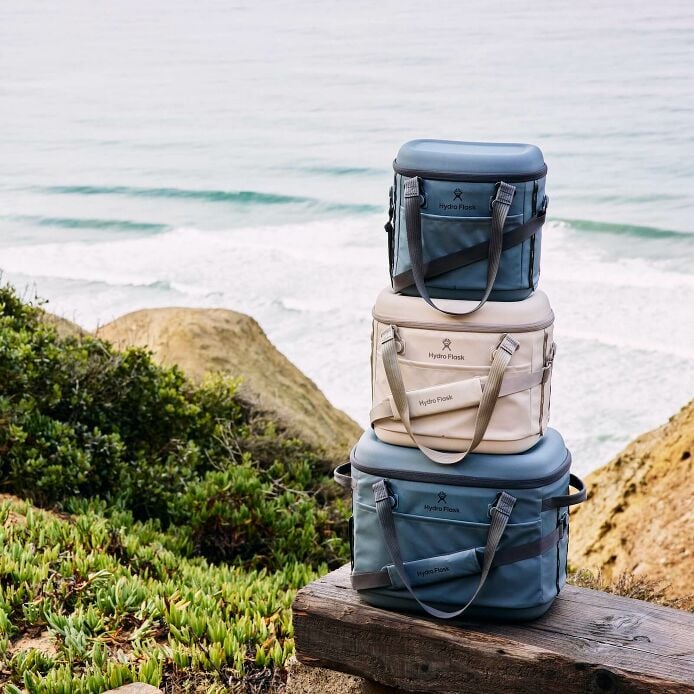 carryouttm-soft-cooler-30-l-h7 hf_carryout_bouwer_d1_l1_torrey_pines_still_life_0252_1_6.jpg