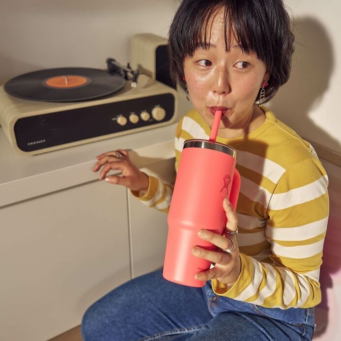 24-oz-travel-tumbler-w4 hf_s26_mcinnis_2487.jpg