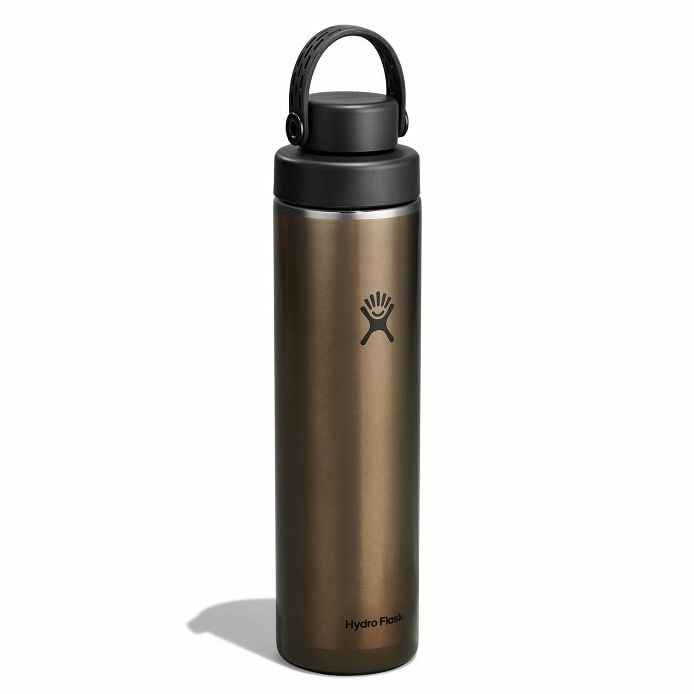 24-oz-lightweight-chug-cap-bottle-u4 lw24lwfcc080-24-oz-lightweight-chug-cap-bottle-wide-mouth-obsidian-angled.jpg