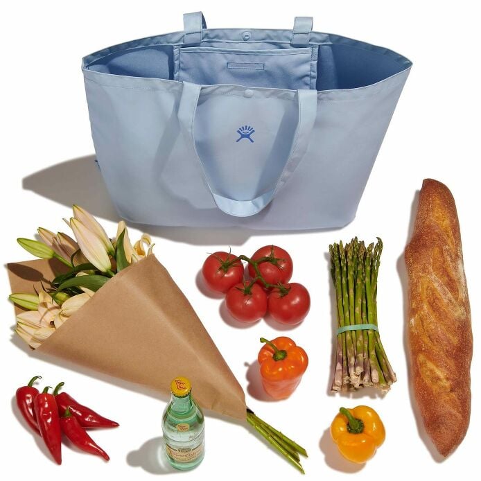 20-l-tag-along-tote-k7 rt20484_20ltagalongtote_surf_packing_1.jpg