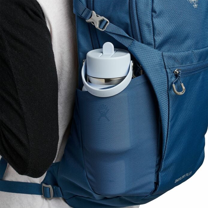 24-oz-travel-bottle-with-flex-straw-cap-k0 travelbottle-hb-backpack_1_8_1.jpg